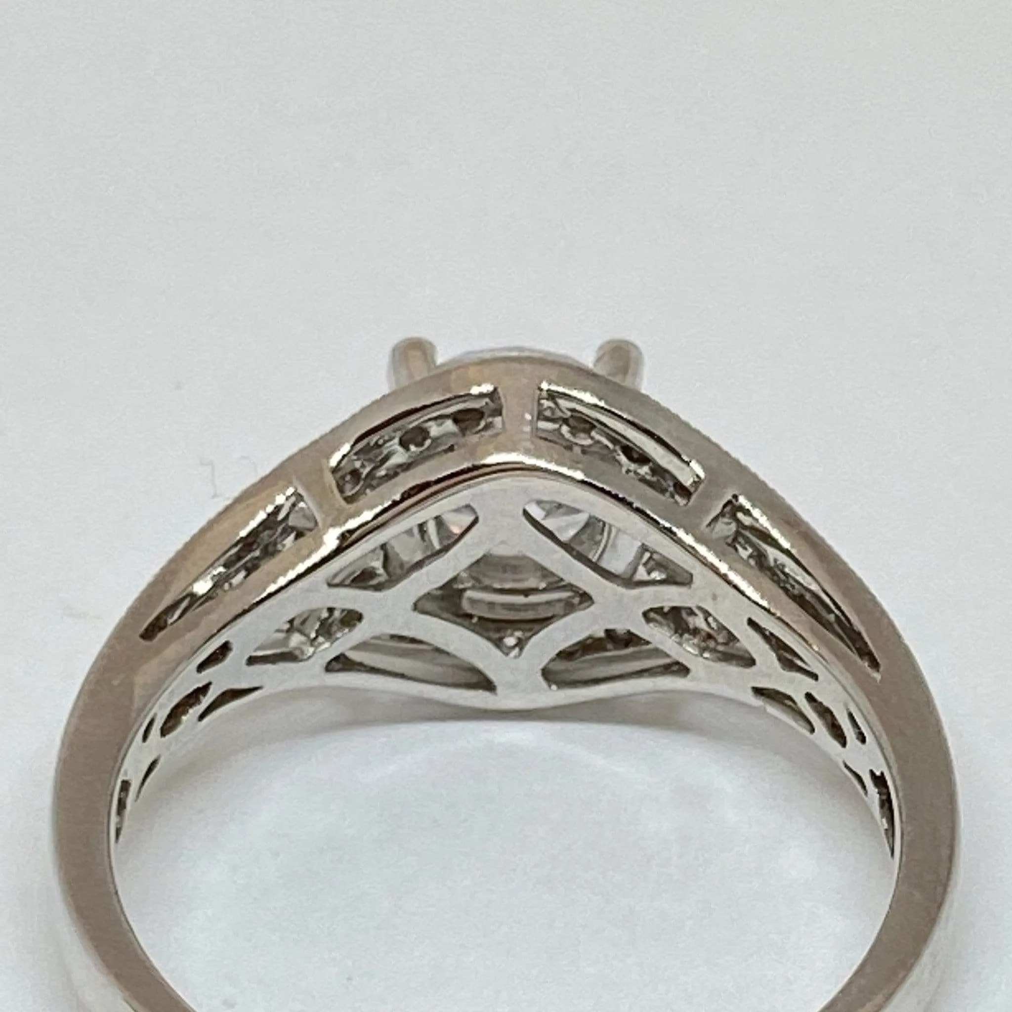 DiaDori Round Diamond Pave "Antique Style" Engagement Semi Mounting 18KW .28CTW