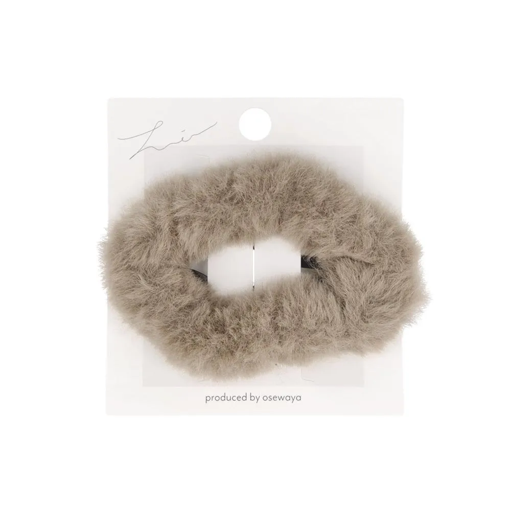 Fluffy Oval Hairpin