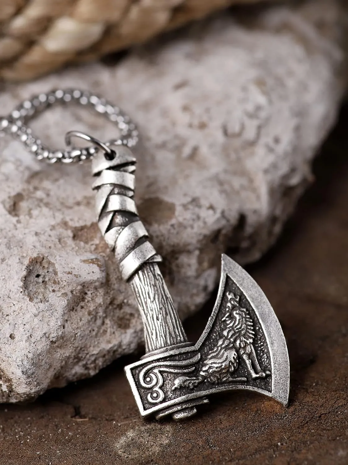 HAQUIL Viking Necklace for Men, Stainless Steel Mjolnir Pendant, Wolf Head King Chain, Viking Jewelry Gift for Men